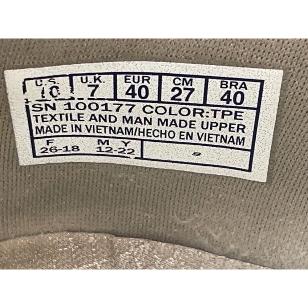 Skechers Women's Size 10 Comfort‎ Shoes Slip On Loafer Walking Taupe